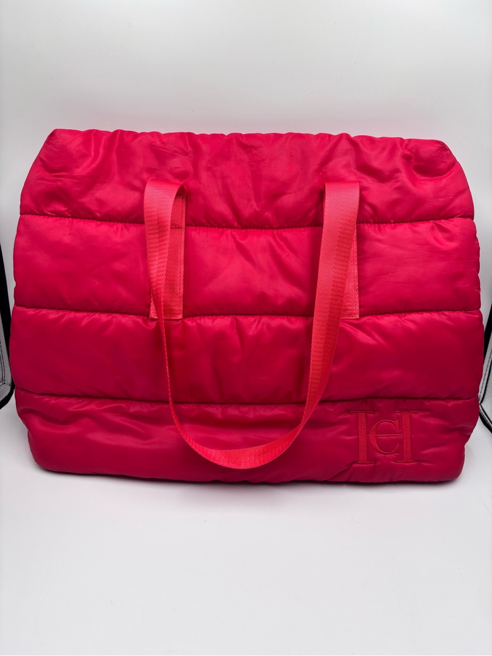 CAROLINA HERRERA Logo RED Puffy Quilted TOTE Shoulder Gymbag Good Girl Gold Zip*